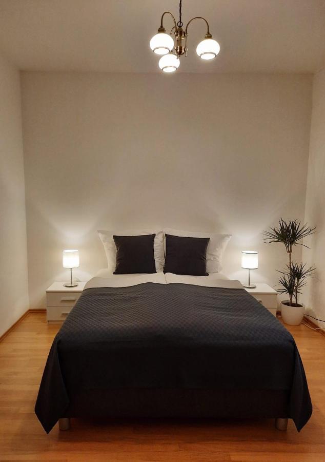 Apartment Prague-2 Rooms Free Parking エクステリア 写真