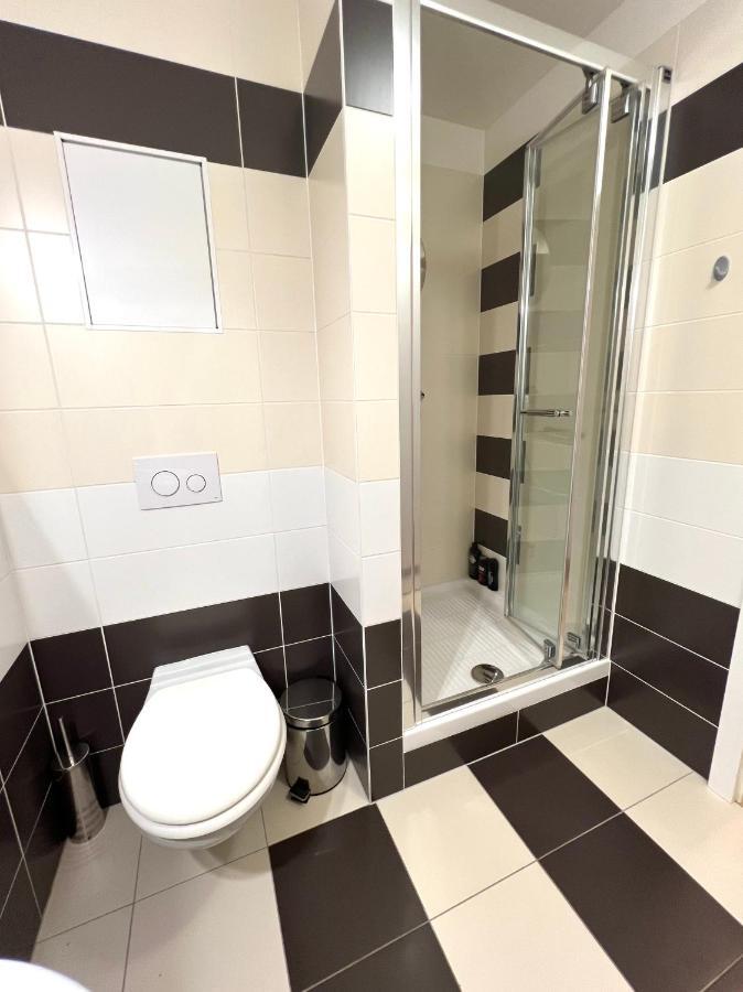 Apartment Prague-2 Rooms Free Parking エクステリア 写真